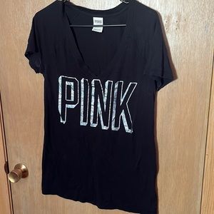 Victoria’s Secret PINK v-neck graphic tee, size L